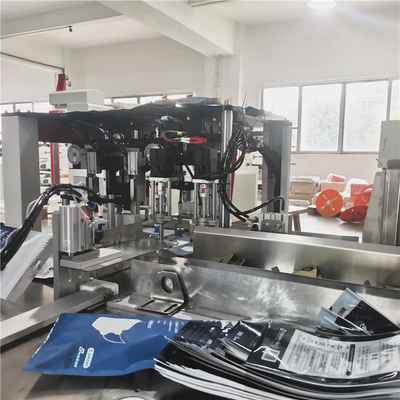 100 pcs/min Four-side sealing packaging machine KF94face mask packaging machine fully automatic